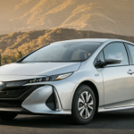 en-az-yakan-benzinli-otomatik-otomobil-listesi-toyota-prius